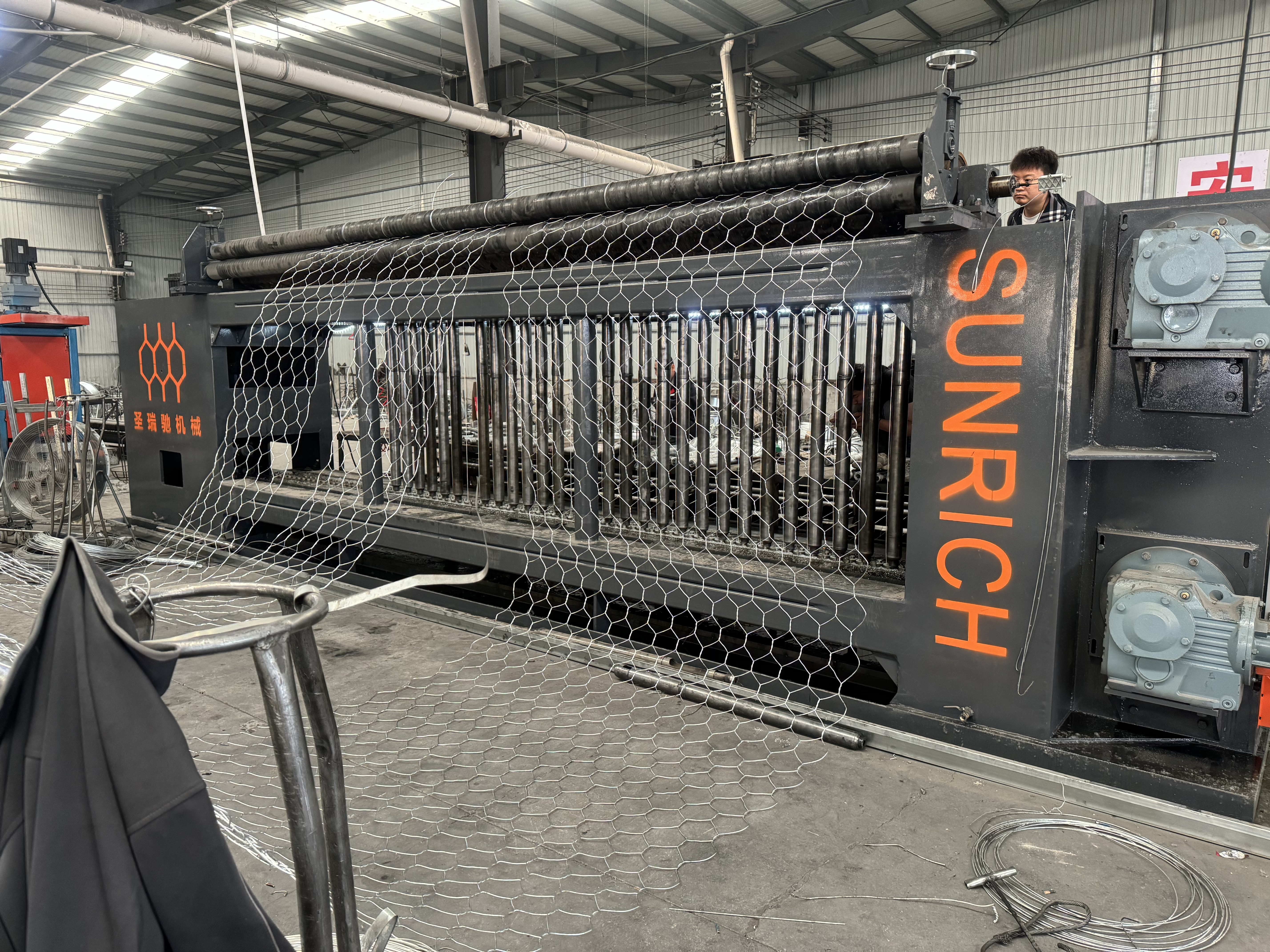 Najnowsze blogi firmy CNC Servo Gabion Mesh Machine Shipped to Nepal for River Protection Project