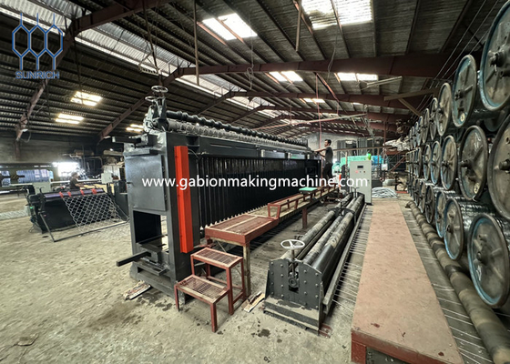 kupować 2m-4m Automatyczna sześciokątna maszyna sieciowa Prężnica drutu 1,6-4,0mm Wielkość siatki 90x130mm produkcja online