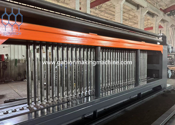 Galwanizowany drut stalowy PVC powlekany drut gabionowy Maszyna sieci drutowej Produkcja sieci drutowej W 3-4m/min